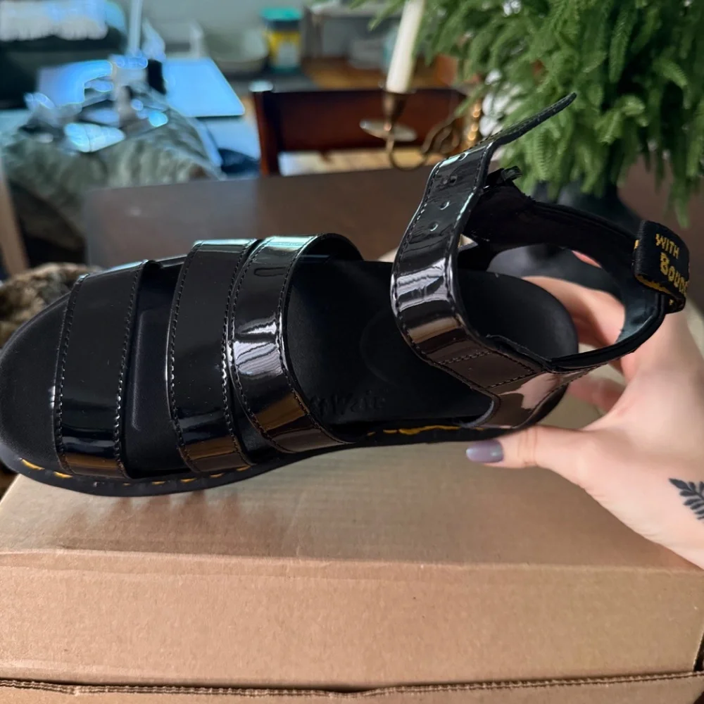 Dr Martens Blair Sandal - Picture 3 of 3